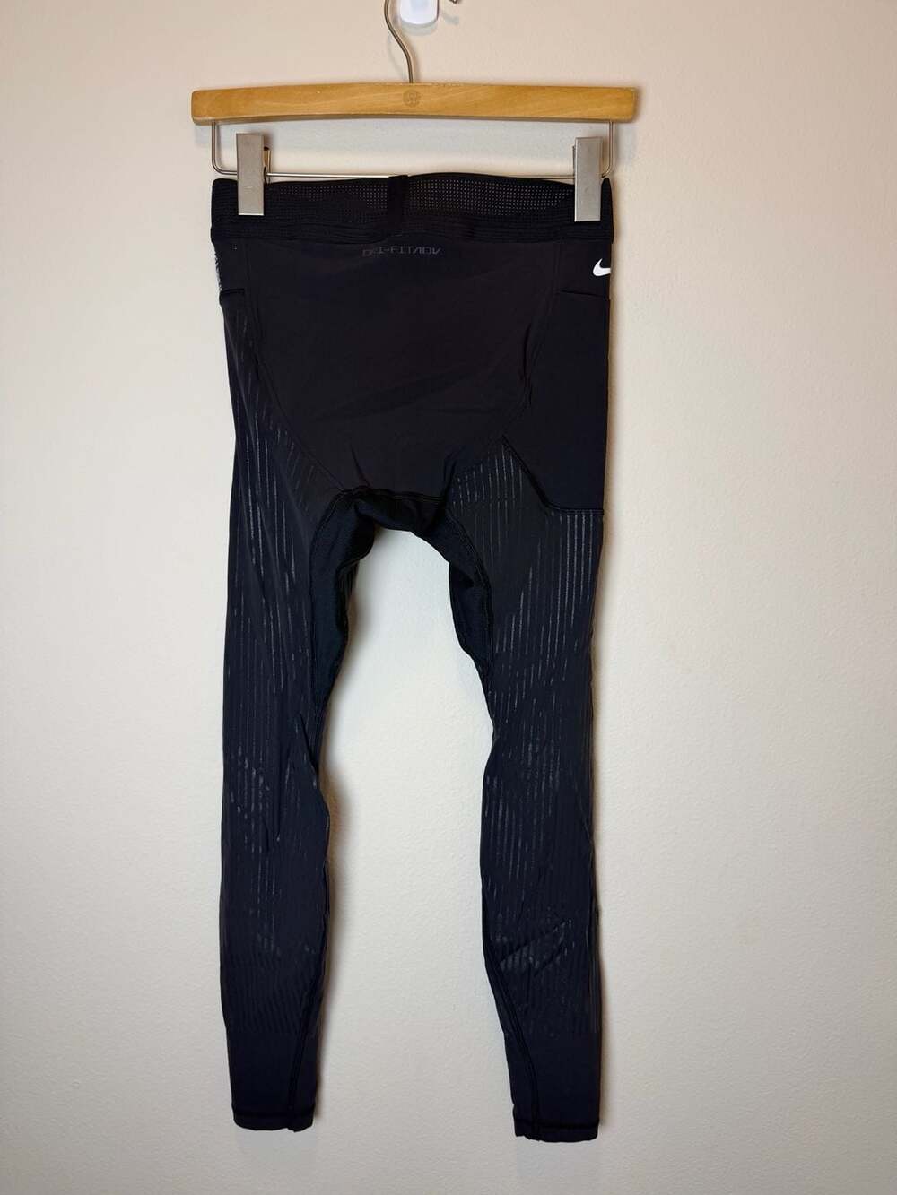 Lululemon Black Seamless Leggings Size 8